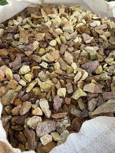 Златолит персиковый декоративная каменная крошка купить в Чусовом