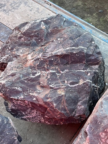 Камни для ландшафтного дизайна красно-фиолетовые 10-60 килограмм купить в Чусовом