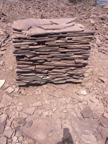 Плитняк лемезит бордовый для цоколя 1,5-2 см купить в Чусовом