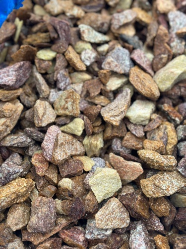 Златолит персиковый декоративная каменная крошка купить в Чусовом