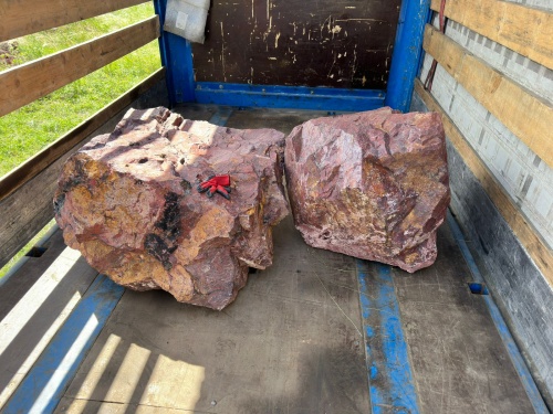 Ландшафтные глыбы красно-фиолетовые 200-1000 килограмм купить в Чусовом