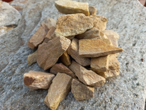 Златолит жёлтый декоративная каменная крошка купить в Чусовом