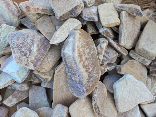 Златолит жёлтый, жёлто-зелёный глыбки и валуны для ланшафтного дизайна купить в Чусовом