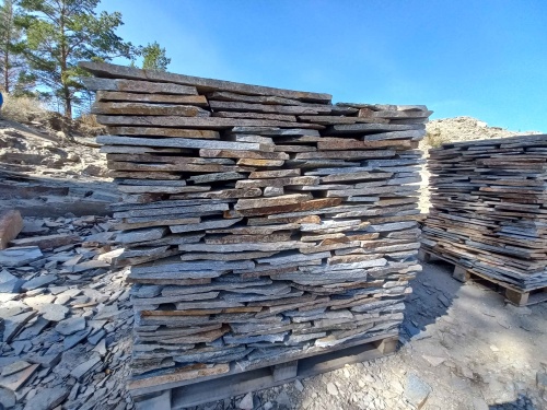 Плитняк златолит серебристый для фасада купить в Чусовом