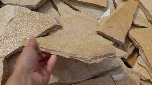 Плитняк златолит жёлтый для цоколя купить в Чусовом